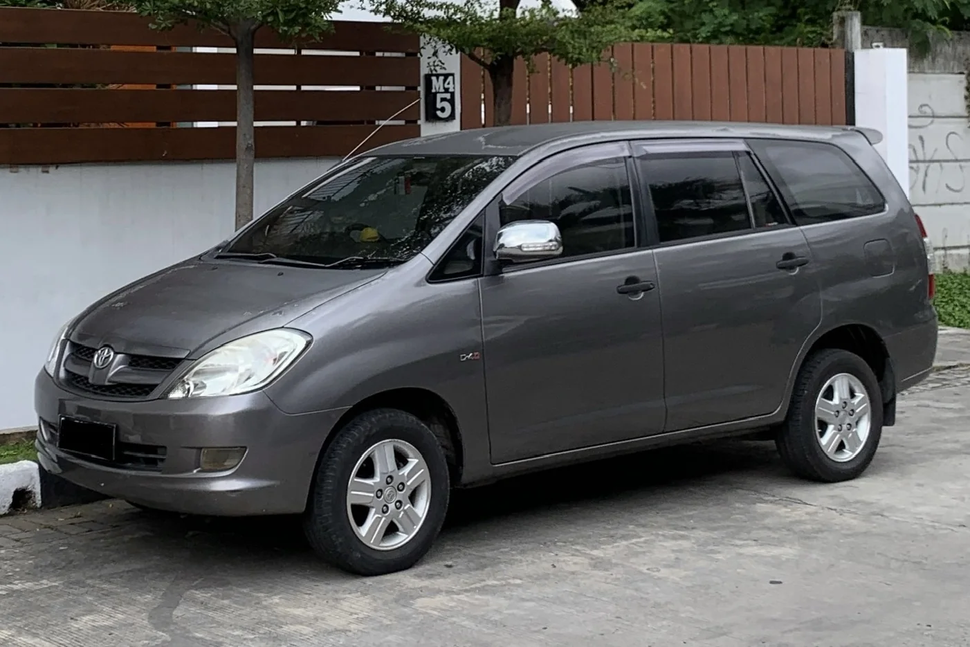 Toyota Innova taxi